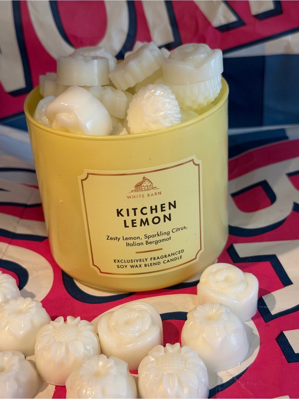 Bath and body works Kitchen Lemon
Wax Melts